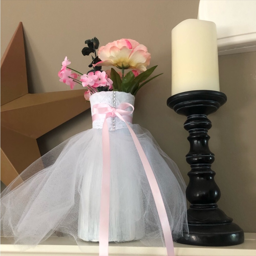wedding dress centerpieces $15 each and I have 2 left - Picture 2 of 4